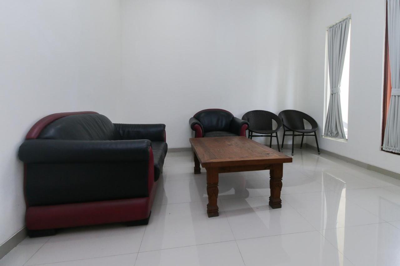 Reddoorz Plus At Panorama Villas Batu Batu  Zewnętrze zdjęcie