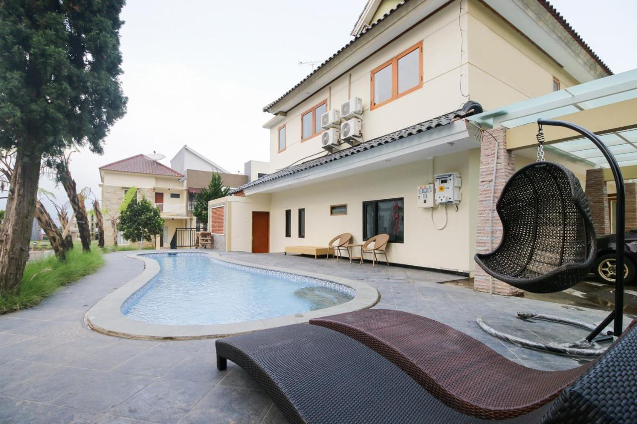Reddoorz Plus At Panorama Villas Batu Batu  Zewnętrze zdjęcie